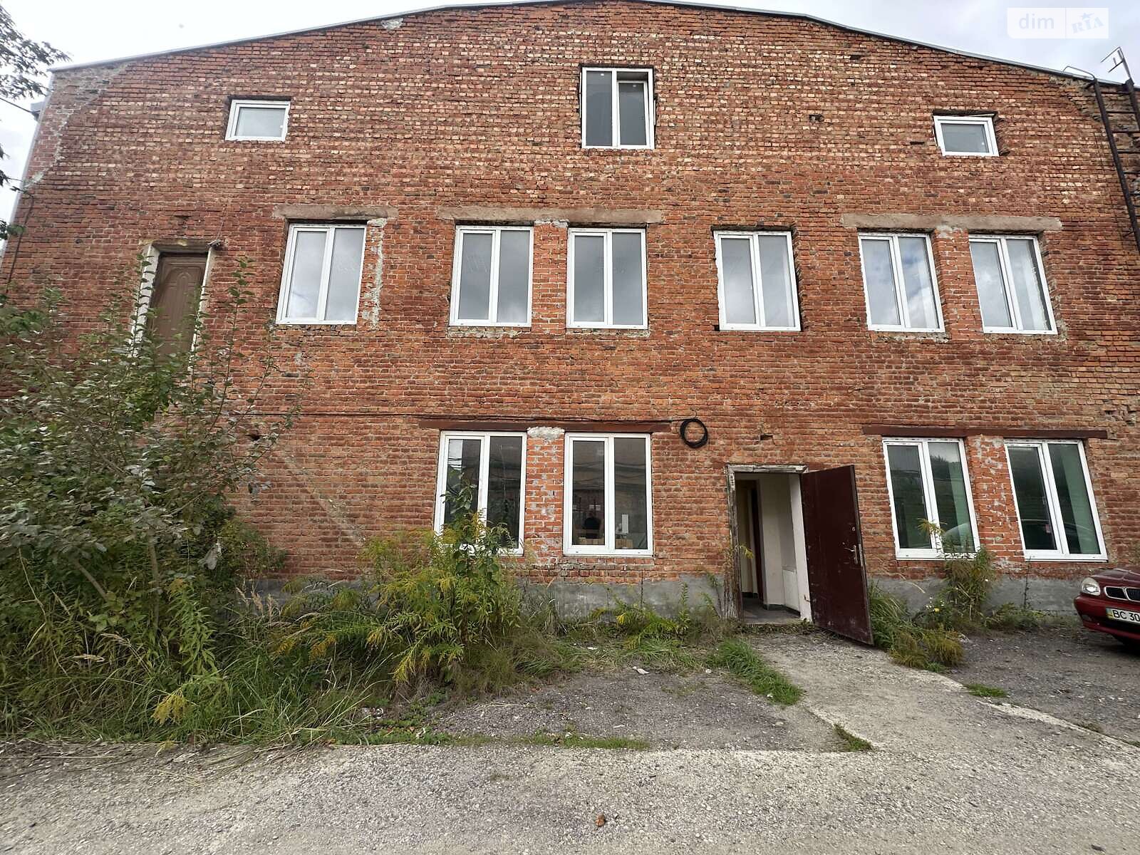 Офісне приміщення на 260 кв.м. в Львові фото 1 Офісне приміщення на 260 кв.м. в Львові фото 1