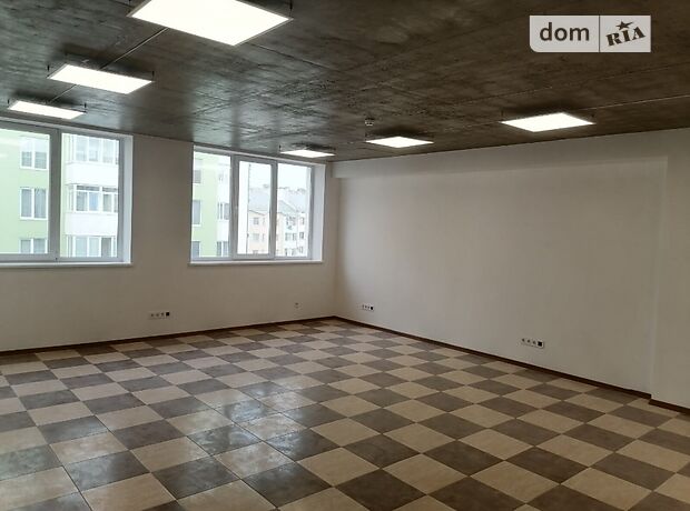 Офисное помещение на 297 кв.м. в торгово-офисном центре в Львове фото 1 Офисное помещение на 297 кв.м. в торгово-офисном центре в Львове фото 1