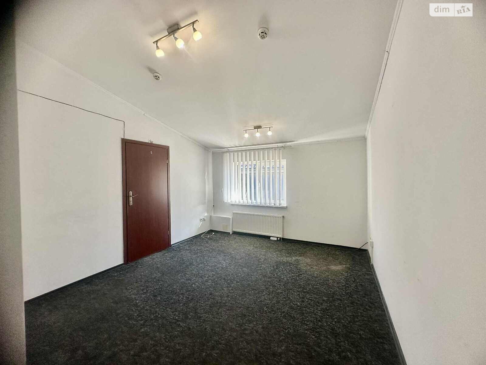 Офисное помещение на 989.5 кв.м. в Львове фото 1 Офисное помещение на 989.5 кв.м. в Львове фото 1