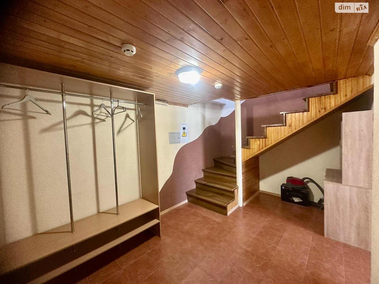 Офисное помещение на 989.5 кв.м. в Львове фото 1 Офисное помещение на 989.5 кв.м. в Львове фото 1