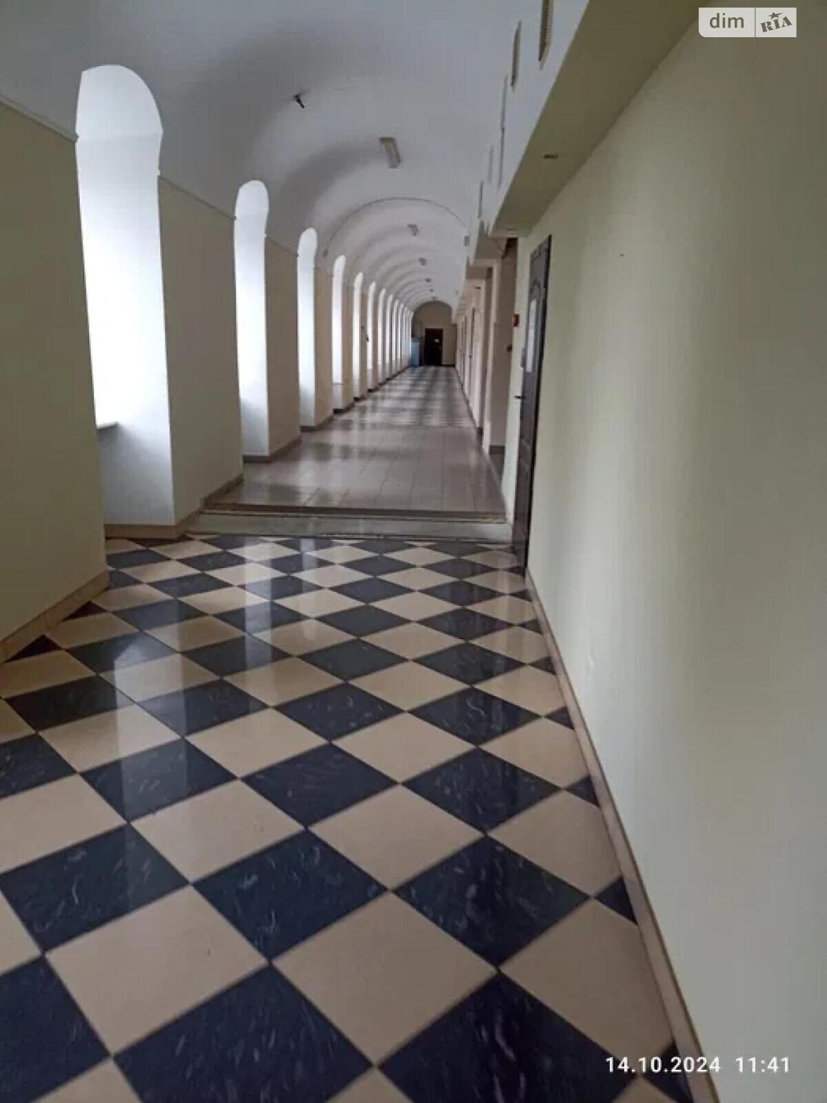 Офисное помещение на 1918 кв.м. в Львове фото 1