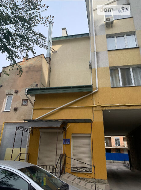 Офисное помещение на 64 кв.м. в нежилом помещении в жилом доме в Львове фото 1 Офисное помещение на 64 кв.м. в нежилом помещении в жилом доме в Львове фото 1