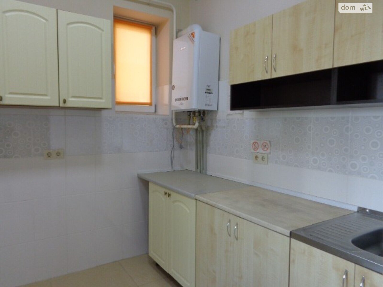Офисное помещение на 200.3 кв.м. в Минае фото 1 Офисное помещение на 200.3 кв.м. в Минае фото 1