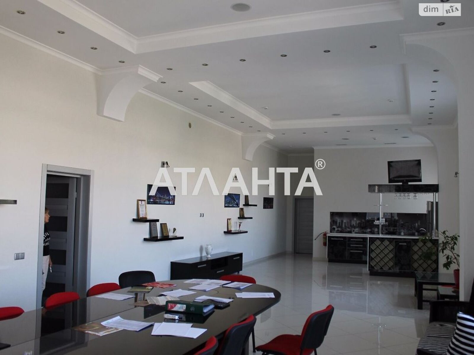 Офисное помещение на 11000 кв.м. в Одессе фото 1