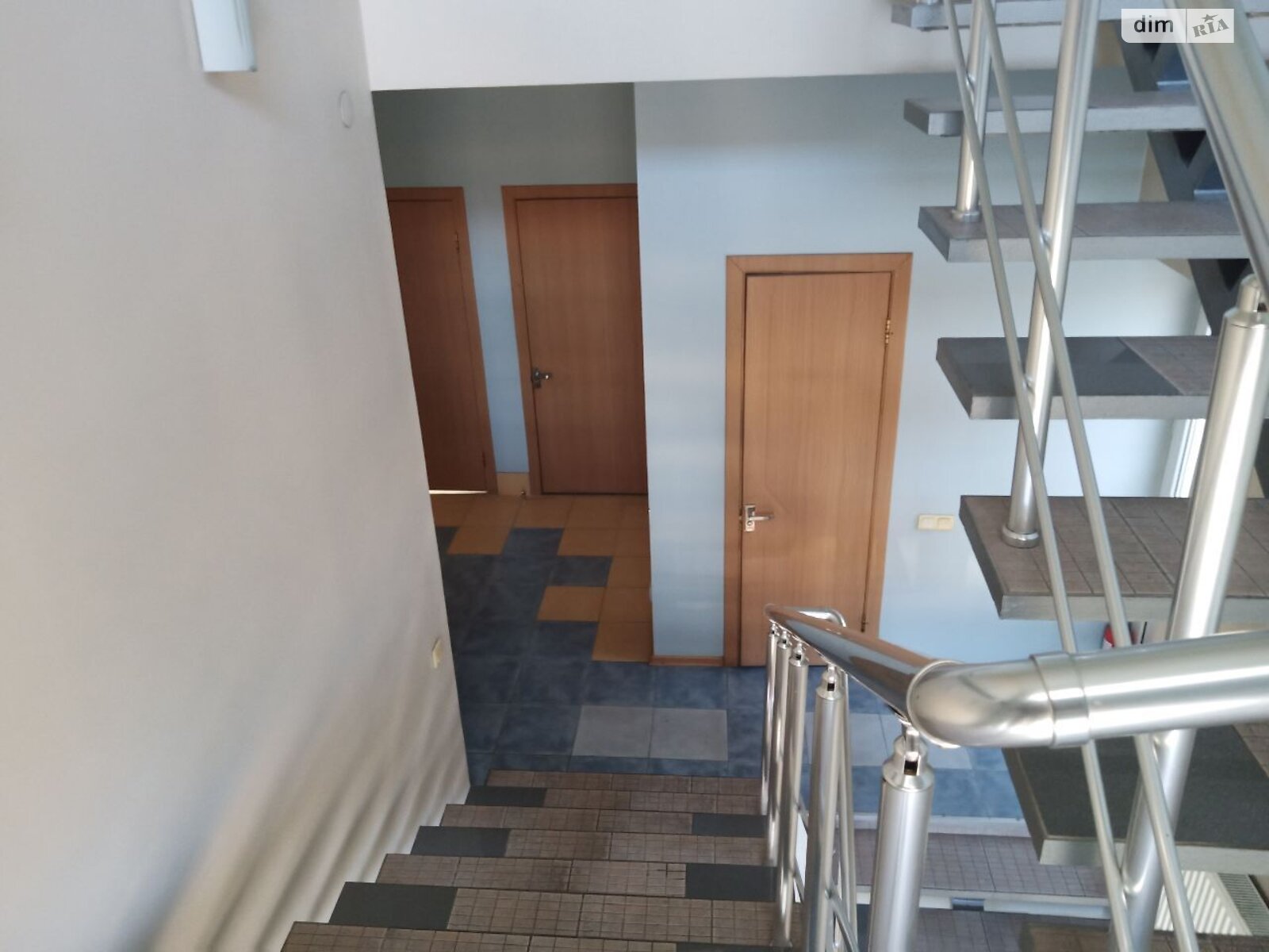 Офисное помещение на 730 кв.м. в Одессе фото 1 Офисное помещение на 730 кв.м. в Одессе фото 1