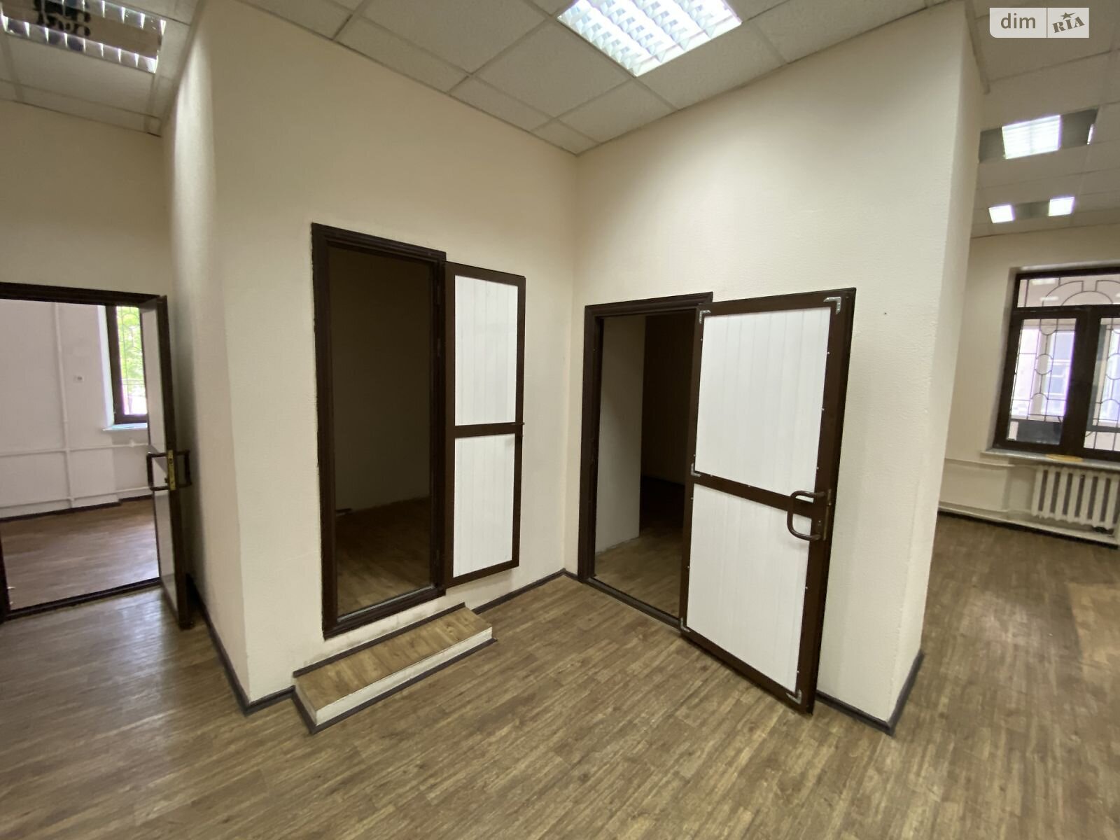 Офисное помещение на 163.6 кв.м. в Одессе фото 1 Офисное помещение на 163.6 кв.м. в Одессе фото 1