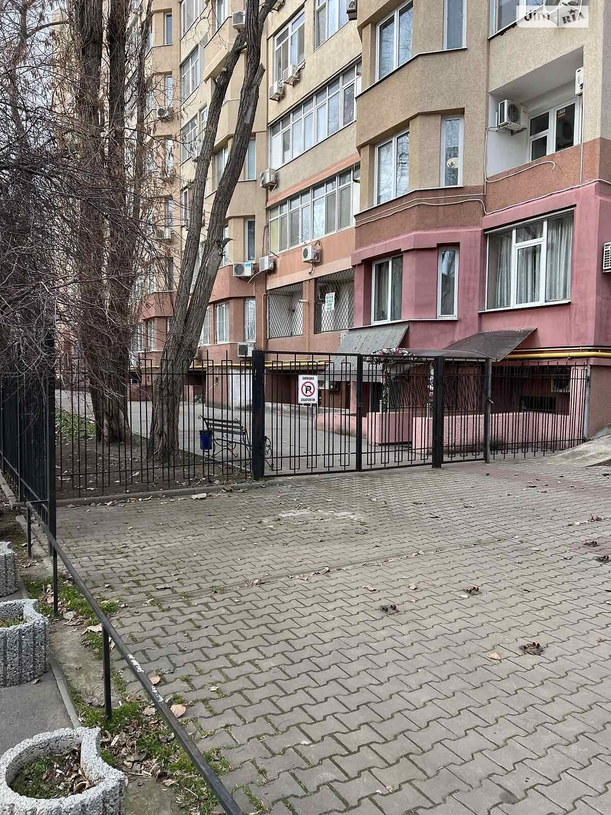 Офісне приміщення на 46.4 кв.м. в Одесі фото 1 Офісне приміщення на 46.4 кв.м. в Одесі фото 1