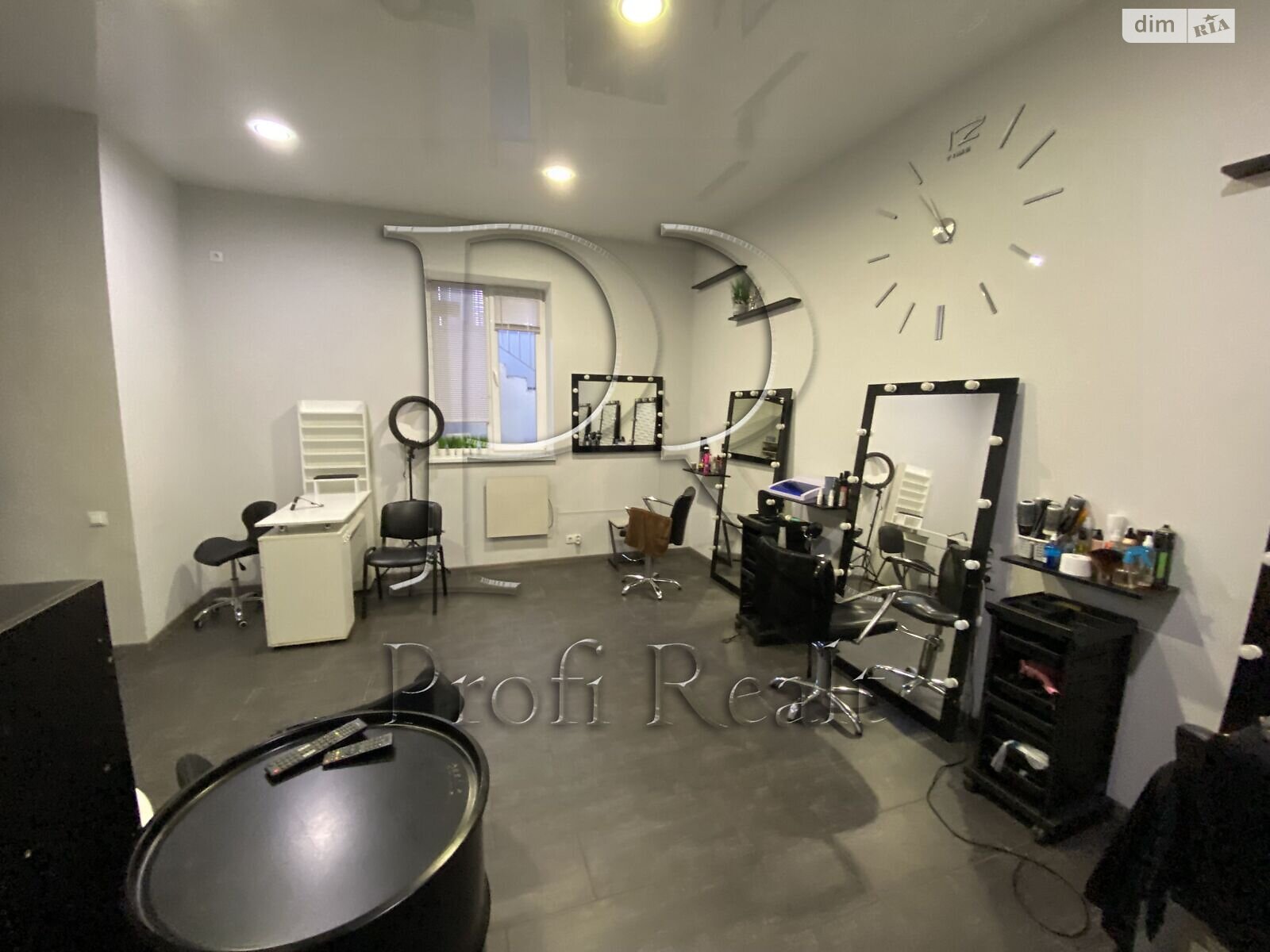 Офисное помещение на 48.6 кв.м. в Петропавловской Борщаговке фото 1 Офисное помещение на 48.6 кв.м. в Петропавловской Борщаговке фото 1