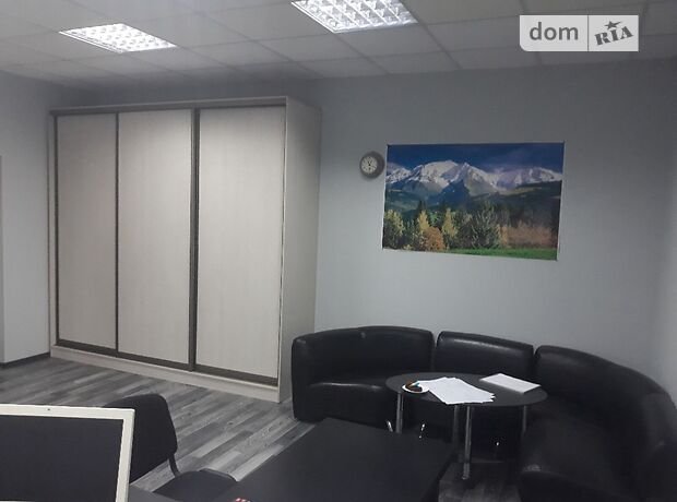 Офисное помещение на 465 кв.м. в бизнес-центре в Полтаве фото 1 Офисное помещение на 465 кв.м. в бизнес-центре в Полтаве фото 1