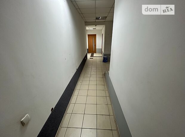 Офисное помещение на 153 кв.м. в нежилом помещении в жилом доме в Полтаве фото 1 Офисное помещение на 153 кв.м. в нежилом помещении в жилом доме в Полтаве фото 1