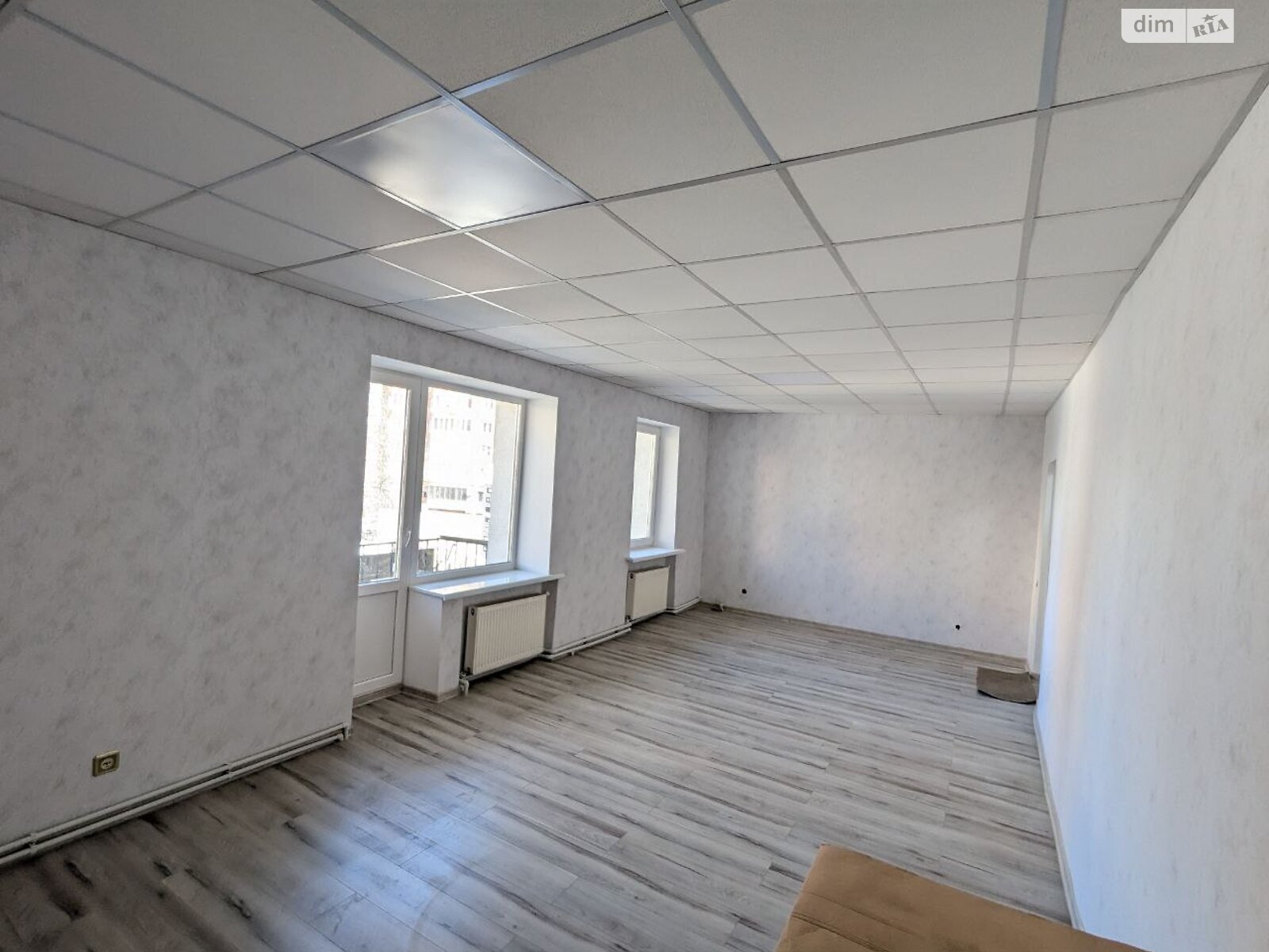 Офісне приміщення на 244 кв.м. в Рівному фото 1 Офісне приміщення на 244 кв.м. в Рівному фото 1