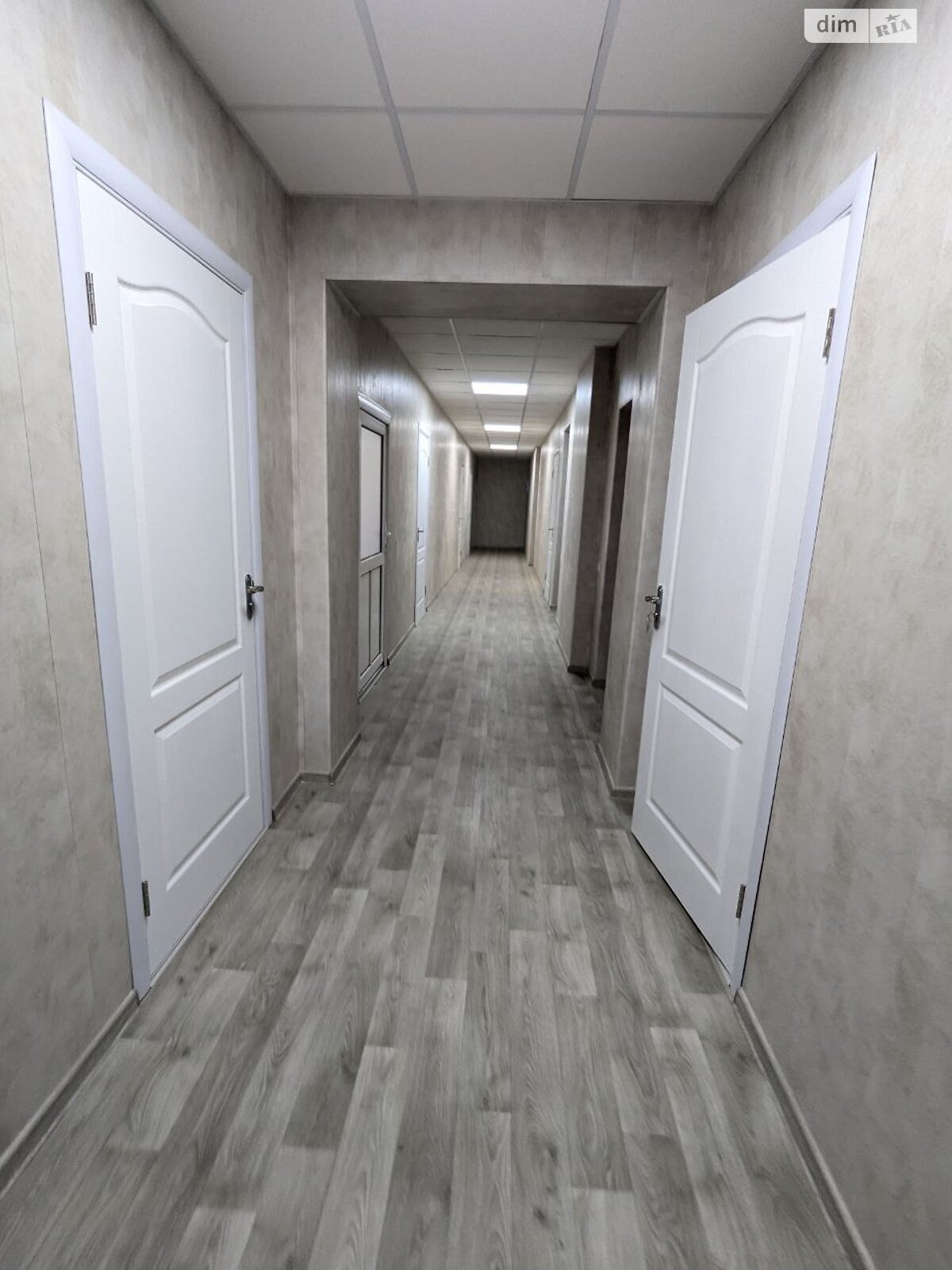 Офісне приміщення на 244 кв.м. в Рівному фото 1 Офісне приміщення на 244 кв.м. в Рівному фото 1