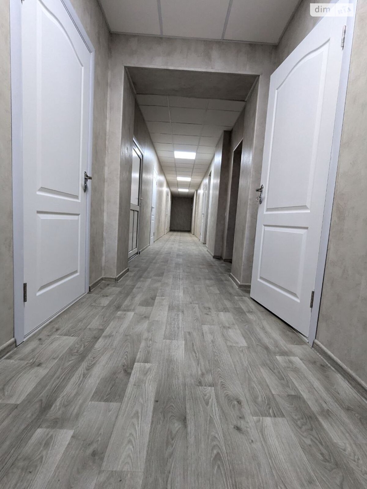 Офісне приміщення на 244 кв.м. в Рівному фото 1 Офісне приміщення на 244 кв.м. в Рівному фото 1