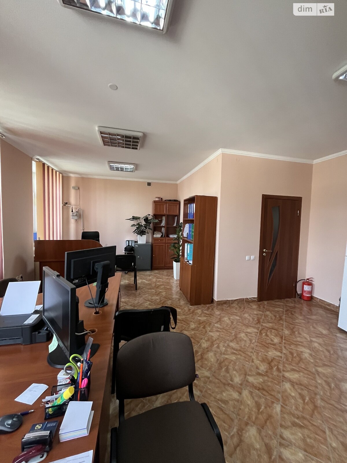 Офісне приміщення на 38 кв.м. в Тернополі фото 1 Офісне приміщення на 38 кв.м. в Тернополі фото 1