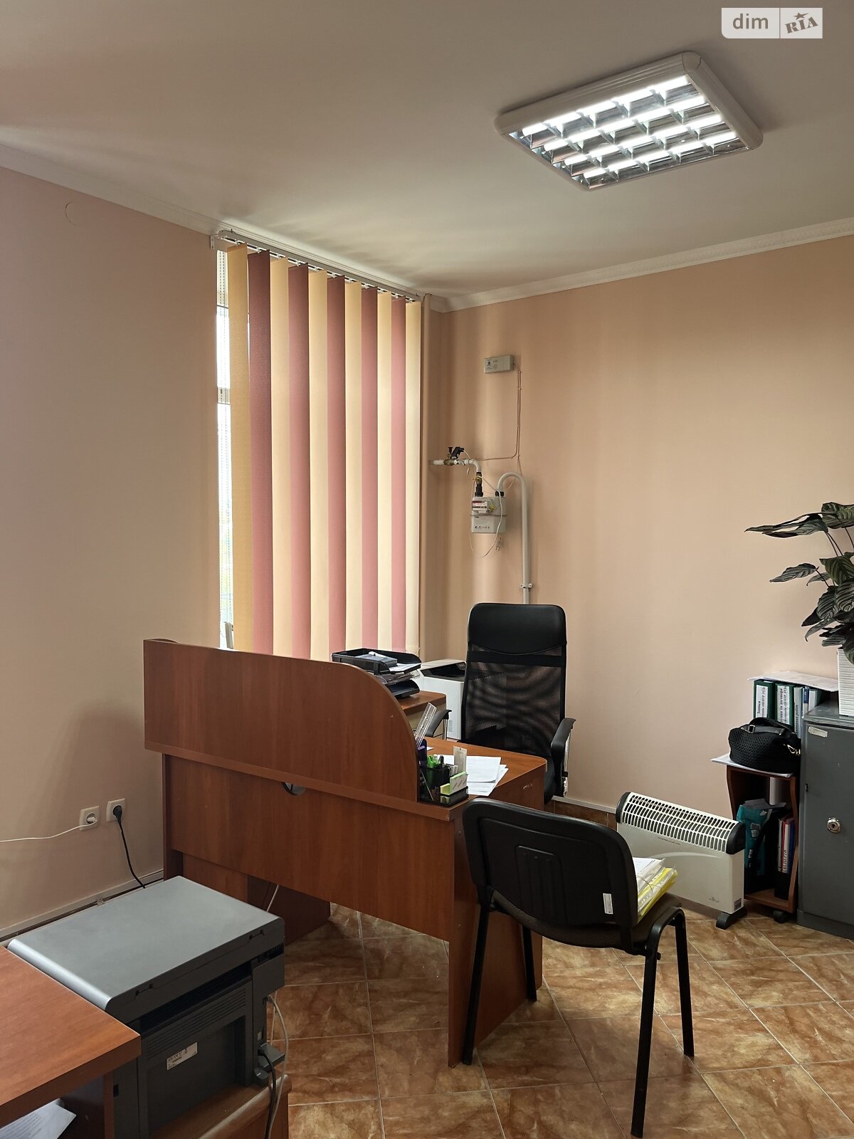 Офісне приміщення на 38 кв.м. в Тернополі фото 1 Офісне приміщення на 38 кв.м. в Тернополі фото 1