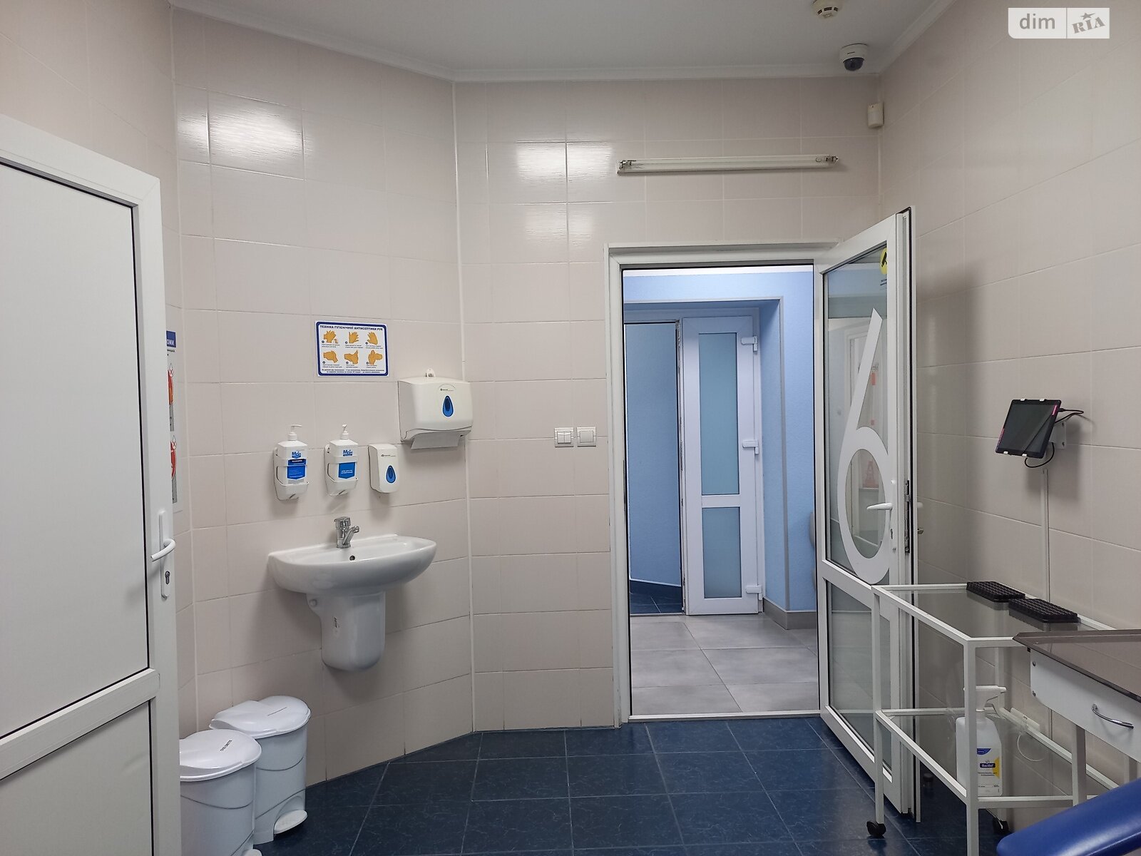 Офисное помещение на 215 кв.м. в Тернополе фото 1 Офисное помещение на 215 кв.м. в Тернополе фото 1