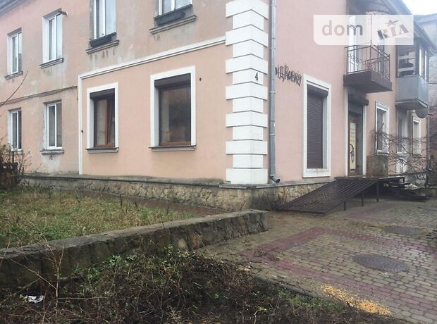 Офисное помещение на 37 кв.м. в нежилом помещении в жилом доме в Тернополе фото 1 Офисное помещение на 37 кв.м. в нежилом помещении в жилом доме в Тернополе фото 1