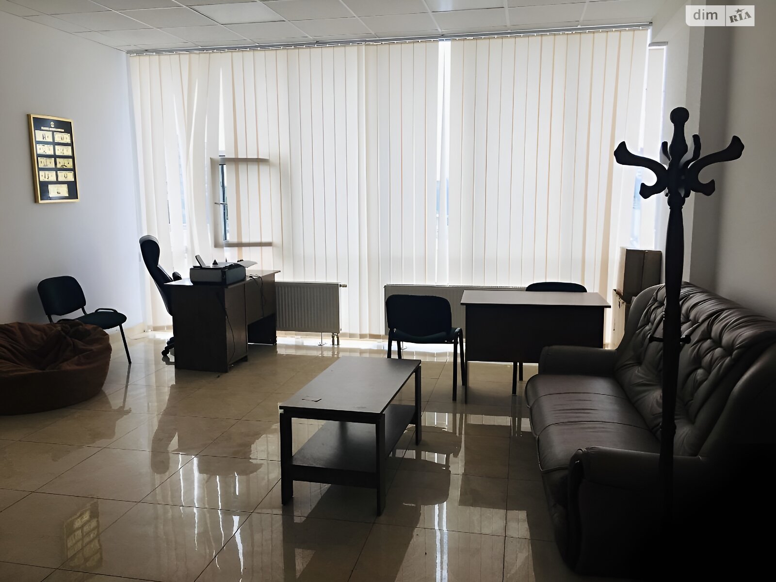 Офисное помещение на 369 кв.м. в Тернополе фото 1 Офисное помещение на 369 кв.м. в Тернополе фото 1
