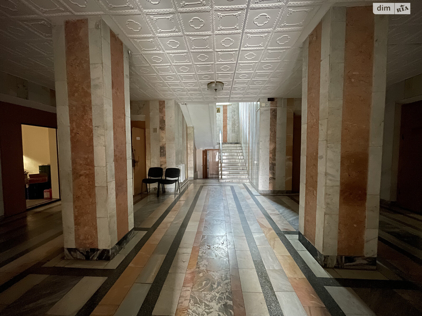 Офисное помещение на 520 кв.м. в Требухове фото 1 Офисное помещение на 520 кв.м. в Требухове фото 1