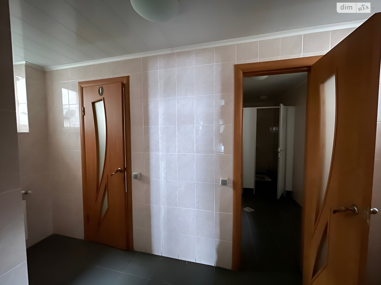 Офисное помещение на 520 кв.м. в Требухове фото 1 Офисное помещение на 520 кв.м. в Требухове фото 1