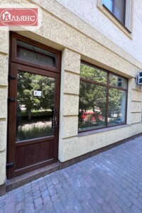 Офісне приміщення на 34 кв.м. в Ужгороді фото 2