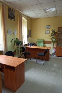 Офисное помещение на 119.8 кв.м. в Ужгороде фото 2