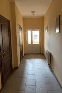 Офисное помещение на 400 кв.м. в Ужгороде фото 2