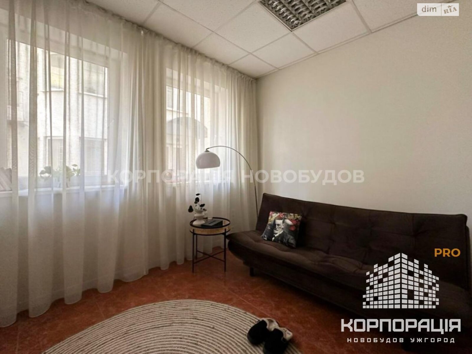 Офісне приміщення на 842 кв.м. в Ужгороді фото 1 Офісне приміщення на 842 кв.м. в Ужгороді фото 1