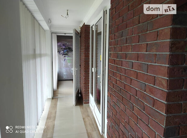 Офисное помещение на 67 кв.м. в нежилом помещении в жилом доме в Ужгороде фото 1