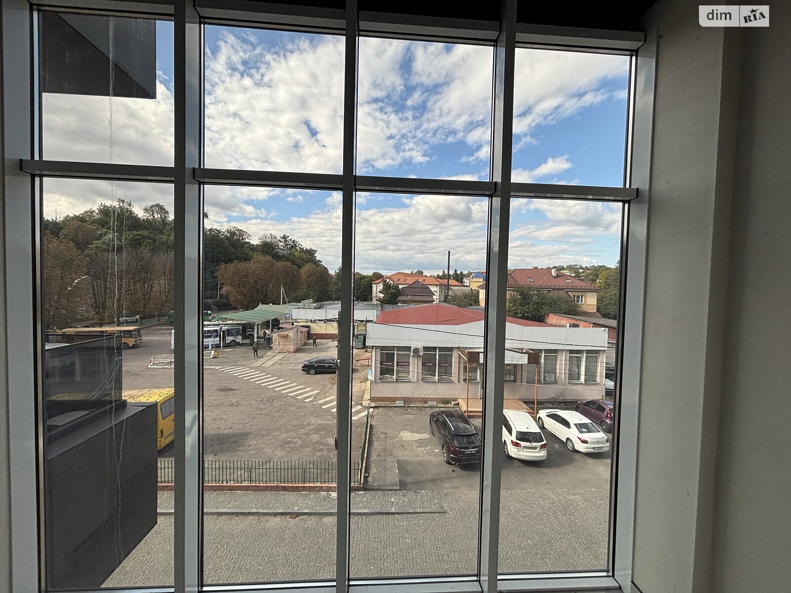 Офісне приміщення на 58 кв.м. в Ужгороді фото 1