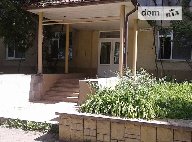 Офисное помещение на 759 кв.м. в нежилом помещении в жилом доме в Ужгороде фото 2 Офисное помещение на 759 кв.м. в нежилом помещении в жилом доме в Ужгороде фото 2