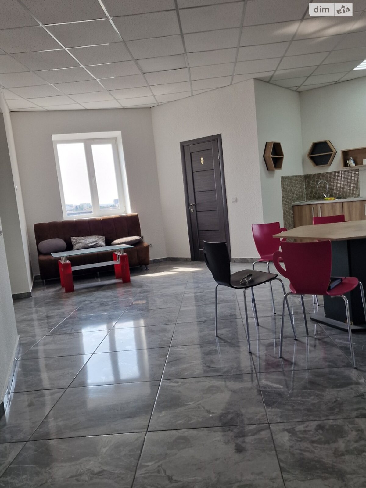 Офисное помещение на 210 кв.м. в Виннице фото 1 Офисное помещение на 210 кв.м. в Виннице фото 1