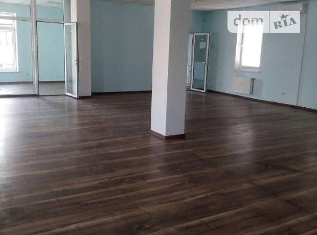 Офисное помещение на 110 кв.м. в торгово-офисном центре в Виннице фото 1 Офисное помещение на 110 кв.м. в торгово-офисном центре в Виннице фото 1