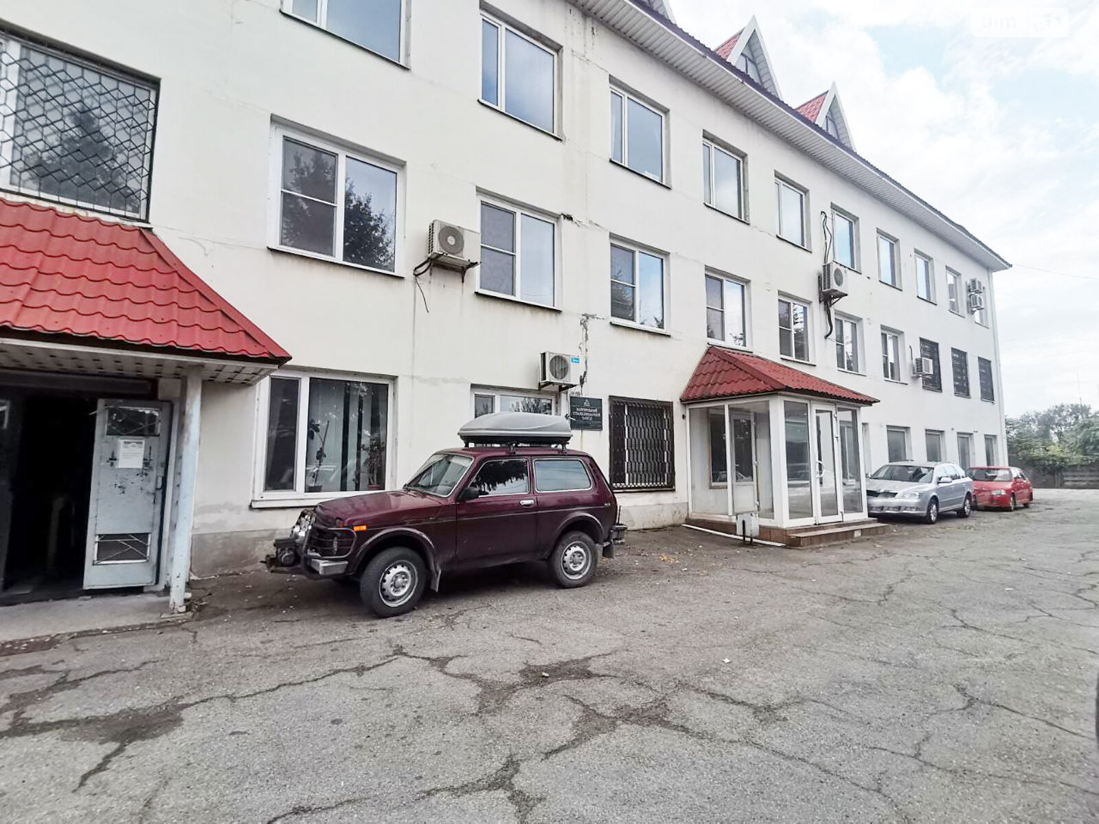 Офісне приміщення на 1200 кв.м. в Запоріжжі фото 1