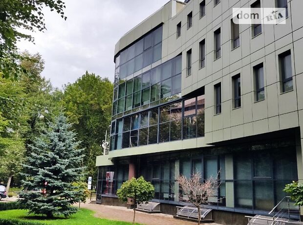 Офісна чотириповерхова будівля в Івано-Франківську площею 937 кв.м. фото 1 Офісна чотириповерхова будівля в Івано-Франківську площею 937 кв.м. фото 1