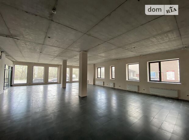 Офісна п`ятиповерхова будівля в Києві площею 2700 кв.м. фото 1