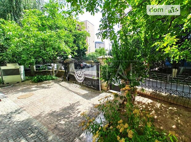 Офісна чотириповерхова будівля в Києві площею 1460 кв.м. фото 1 Офісна чотириповерхова будівля в Києві площею 1460 кв.м. фото 1
