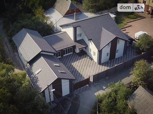 Офісна двоповерхова будівля в Києві площею 620 кв.м. фото 1 Офісна двоповерхова будівля в Києві площею 620 кв.м. фото 1