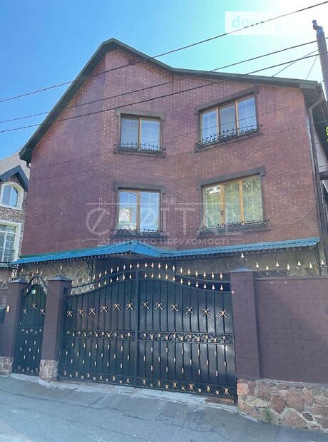 Офисное трехэтажное здание в Киеве площадью 256 кв.м. фото 1 Офисное трехэтажное здание в Киеве площадью 256 кв.м. фото 1