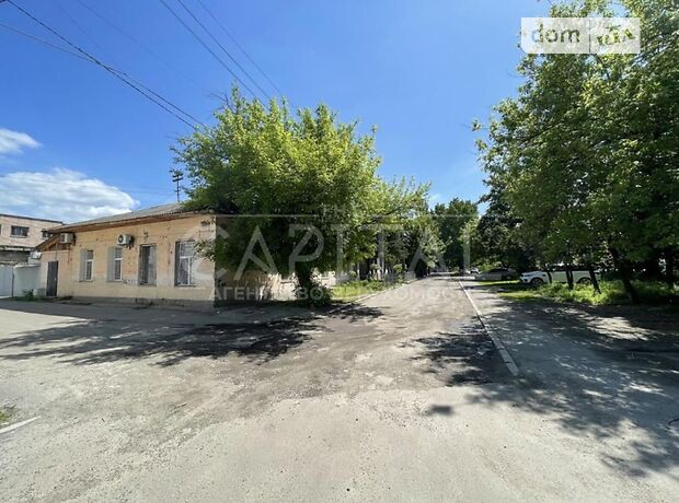 Офисное одноэтажное здание в Киеве площадью 300 кв.м. фото 1 Офисное одноэтажное здание в Киеве площадью 300 кв.м. фото 1