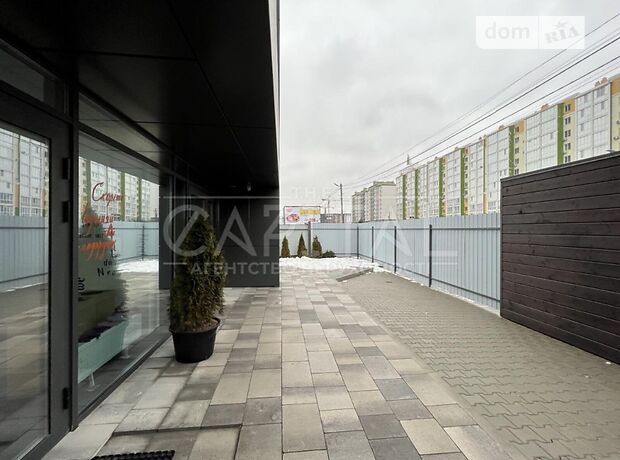 Офисное четырехэтажное здание в Киеве площадью 1260 кв.м. фото 1 Офисное четырехэтажное здание в Киеве площадью 1260 кв.м. фото 1