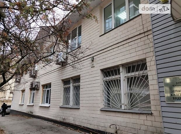 Офисное двухэтажное здание в Киеве площадью 1300 кв.м. фото 1