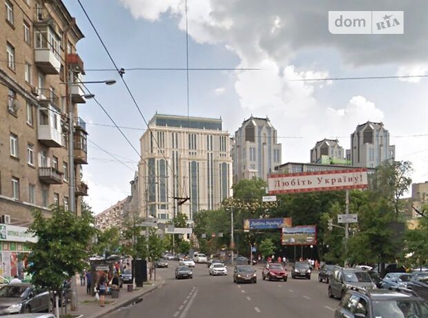 Офисное трехэтажное здание в Киеве площадью 500 кв.м. фото 1