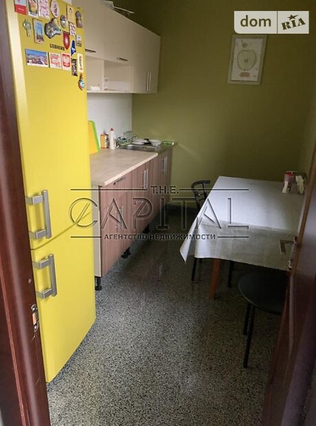 Офісна чотириповерхова будівля в Києві площею 1180 кв.м. фото 1 Офісна чотириповерхова будівля в Києві площею 1180 кв.м. фото 1
