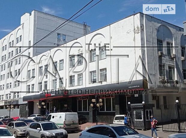 Офисное трехэтажное здание в Киеве площадью 1630 кв.м. фото 1 Офисное трехэтажное здание в Киеве площадью 1630 кв.м. фото 1