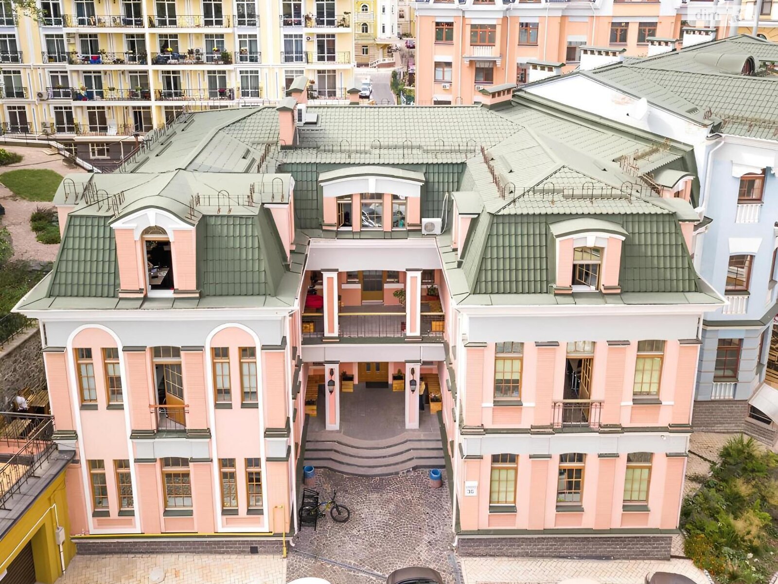 Офісне приміщення на 770 кв.м. в Києві фото 1 Офісне приміщення на 770 кв.м. в Києві фото 1