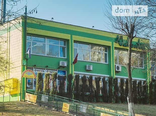 Офисное трехэтажное здание в Киеве площадью 1651 кв.м. фото 1 Офисное трехэтажное здание в Киеве площадью 1651 кв.м. фото 1