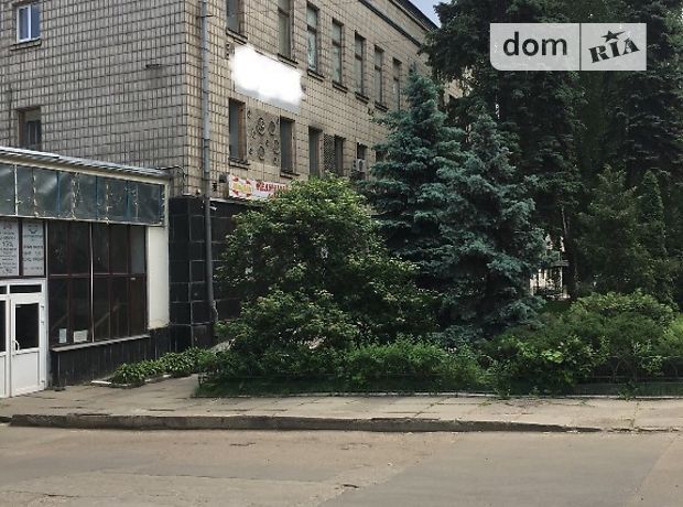 Офисное трехэтажное здание в Киеве площадью 2463 кв.м. фото 1 Офисное трехэтажное здание в Киеве площадью 2463 кв.м. фото 1