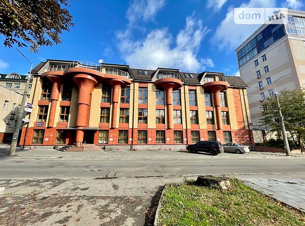 Офісна чотириповерхова будівля в Києві площею 3646 кв.м. фото 1
