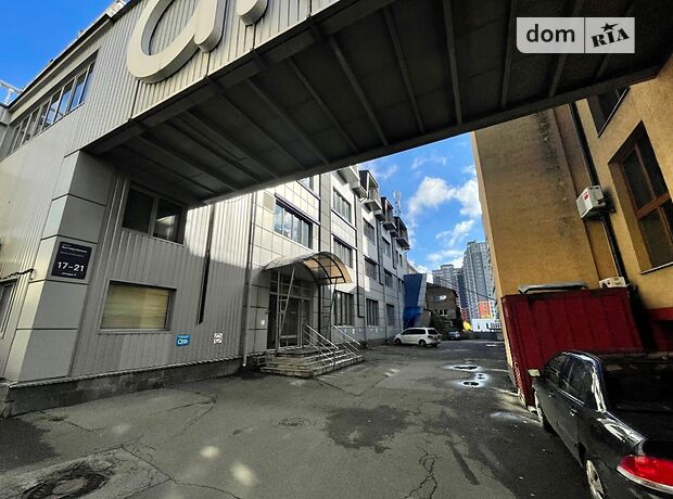Офісна чотириповерхова будівля в Києві площею 3646 кв.м. фото 1 Офісна чотириповерхова будівля в Києві площею 3646 кв.м. фото 1